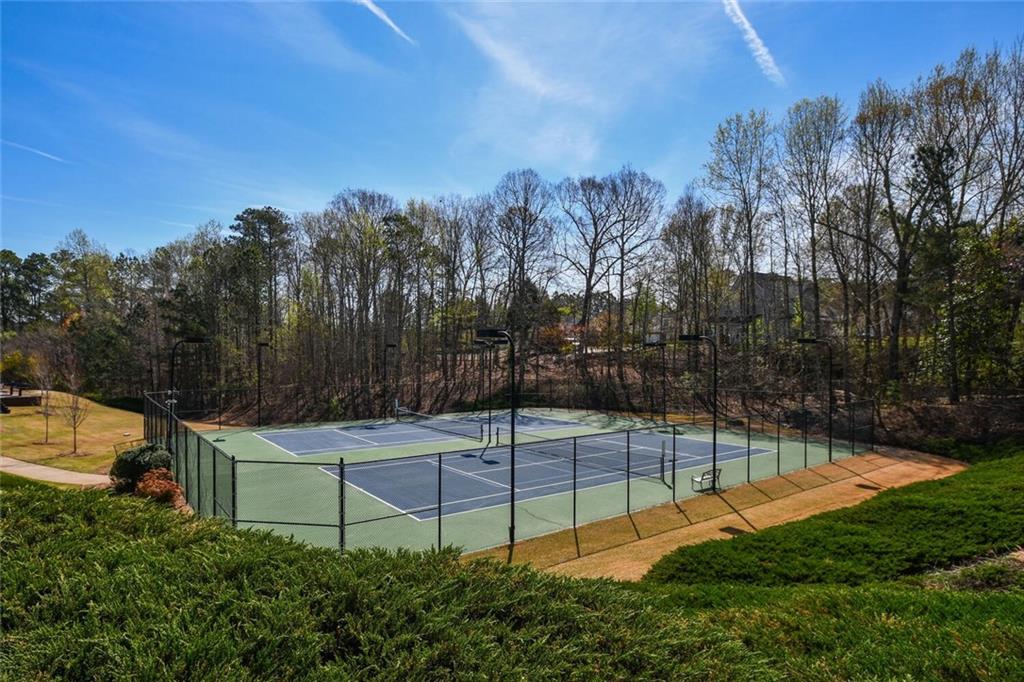 904 Magnolia Leaf Drive