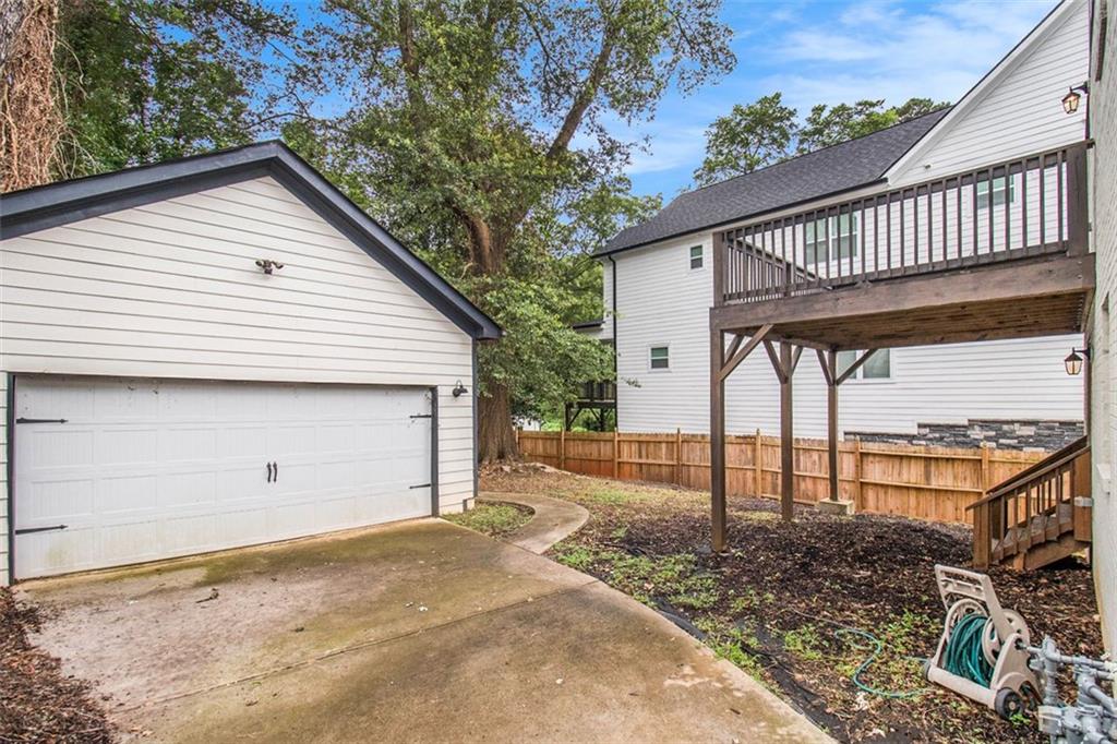 1972 CAMBRIDGE Avenue