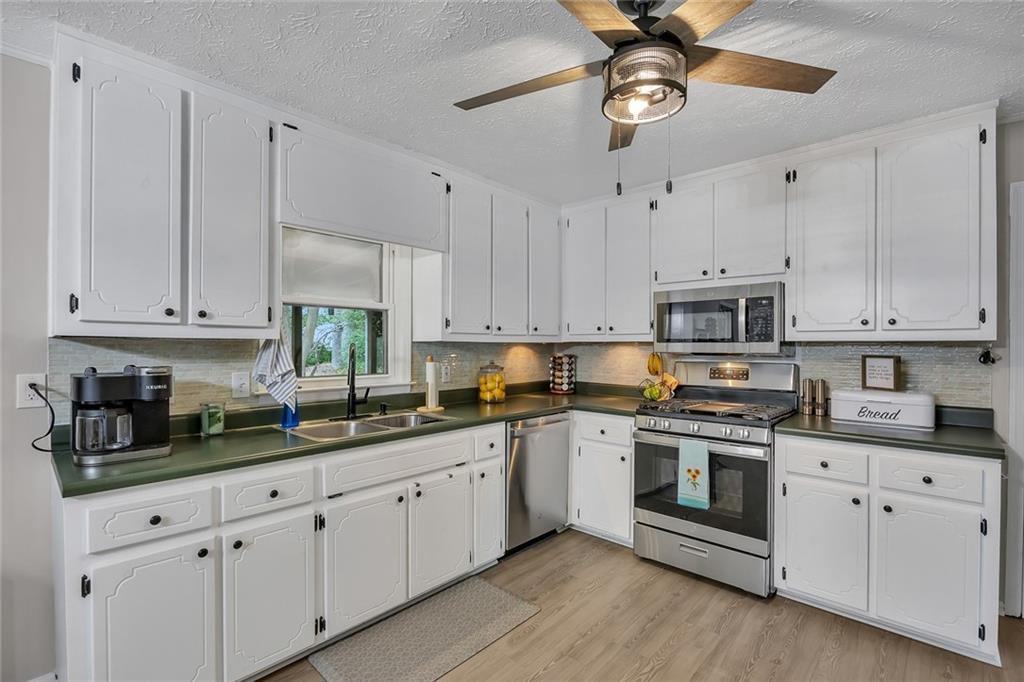 2994 Cathy Ann Court NW