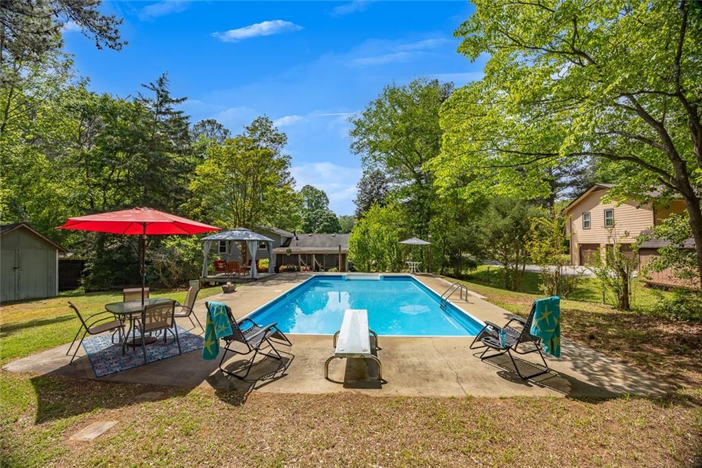 2994 Cathy Ann Court NW