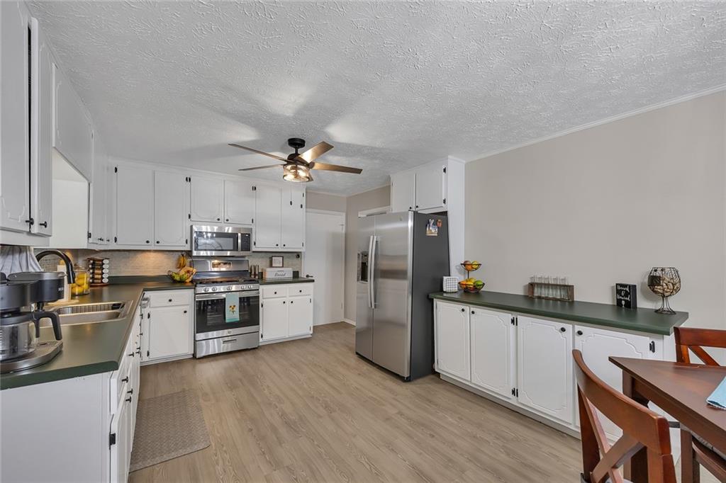 2994 Cathy Ann Court NW