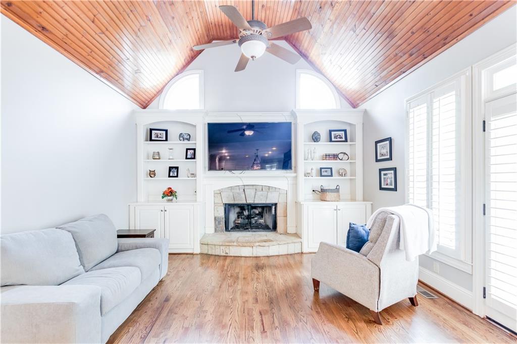 4090 Cooks Farm Drive NW