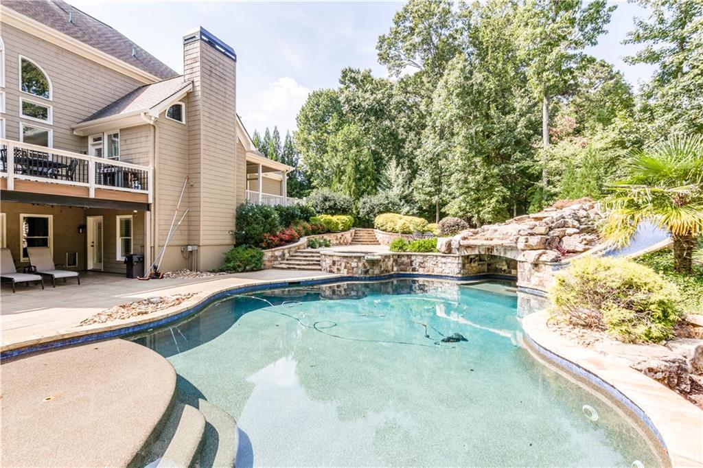 4090 Cooks Farm Drive NW