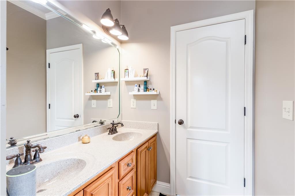 4090 Cooks Farm Drive NW