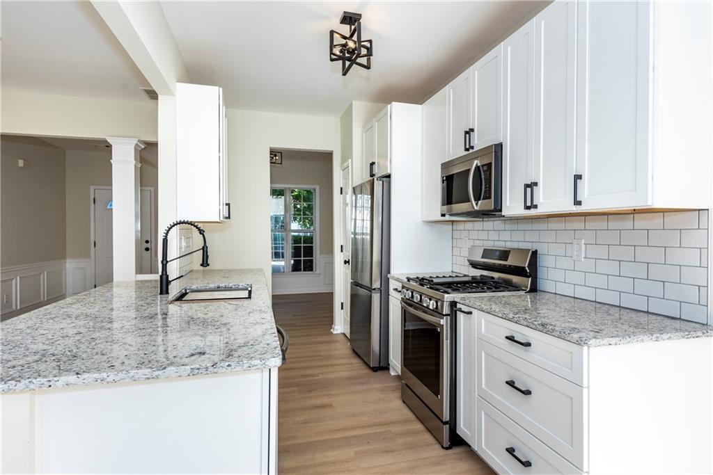 2915 Commonwealth Circle