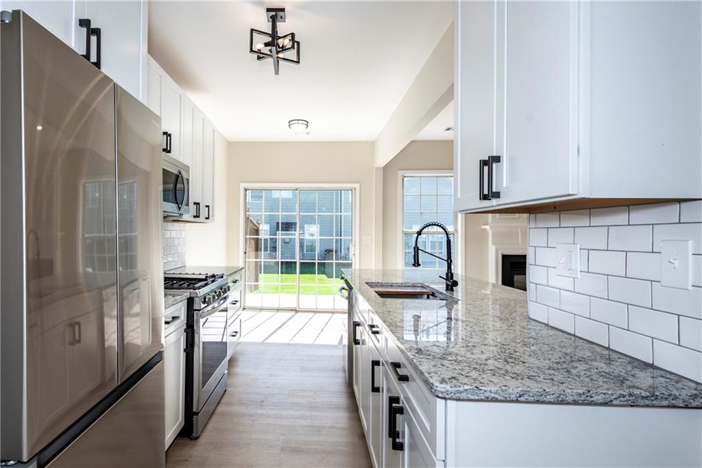 2915 Commonwealth Circle