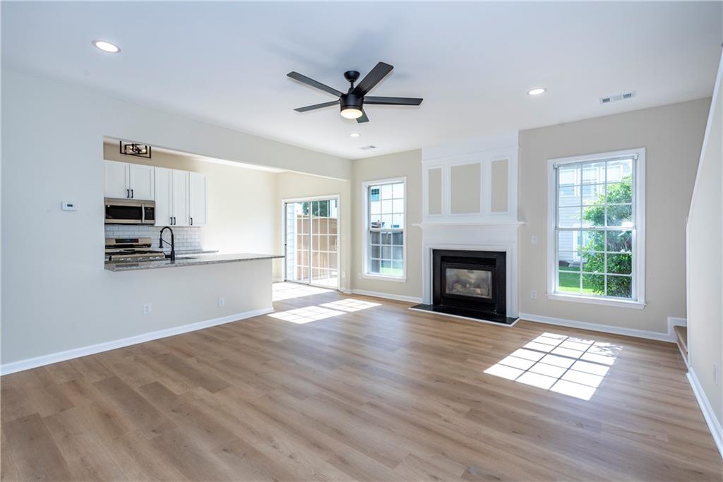 2915 Commonwealth Circle