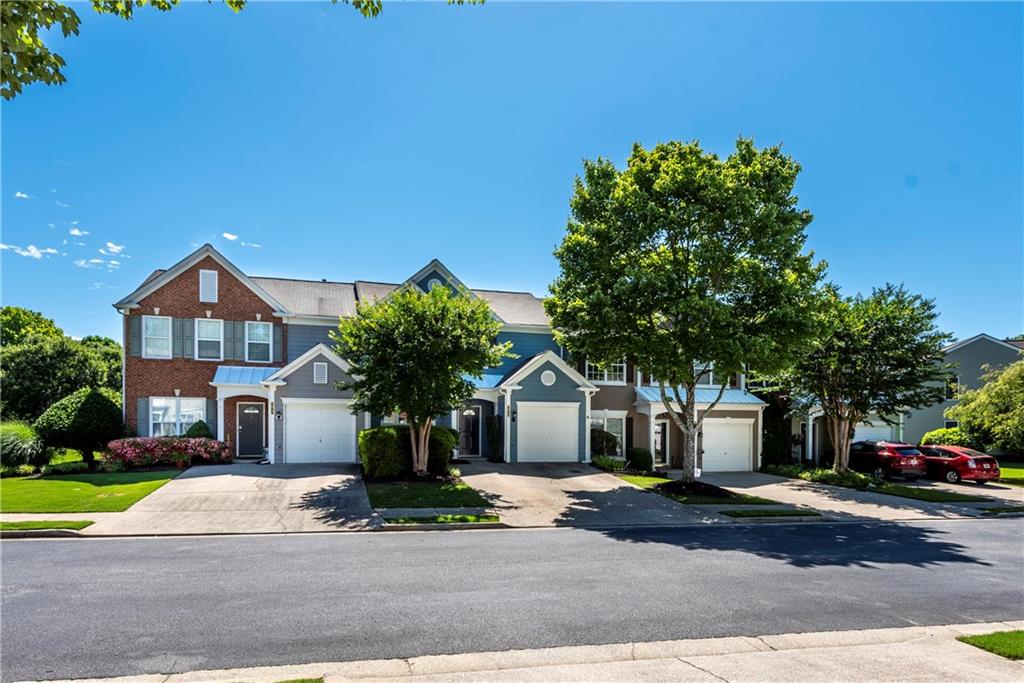 2915 Commonwealth Circle