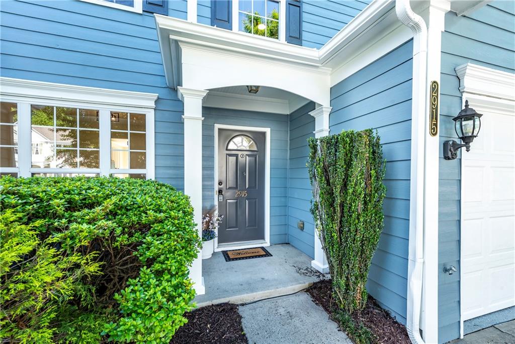 2915 Commonwealth Circle