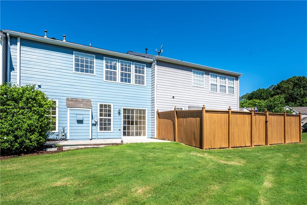 2915 Commonwealth Circle