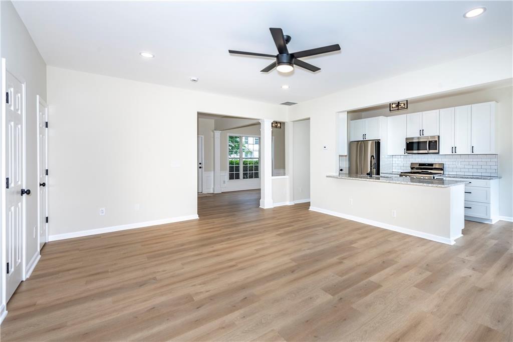 2915 Commonwealth Circle