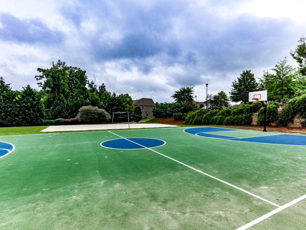 423 Livingston Point