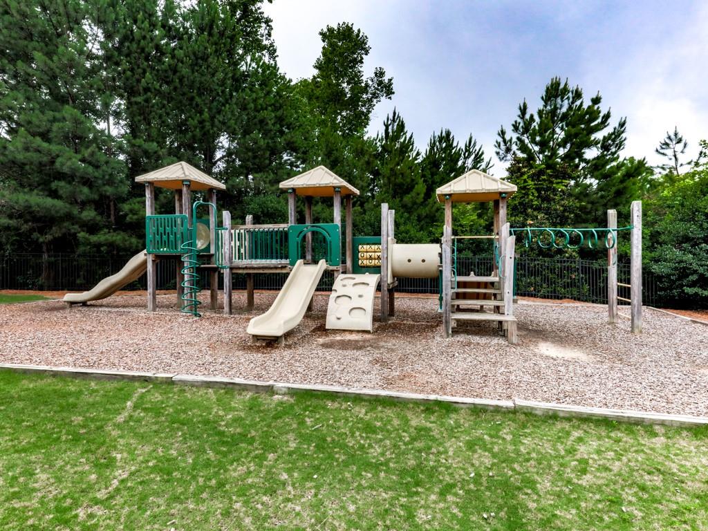 423 Livingston Point