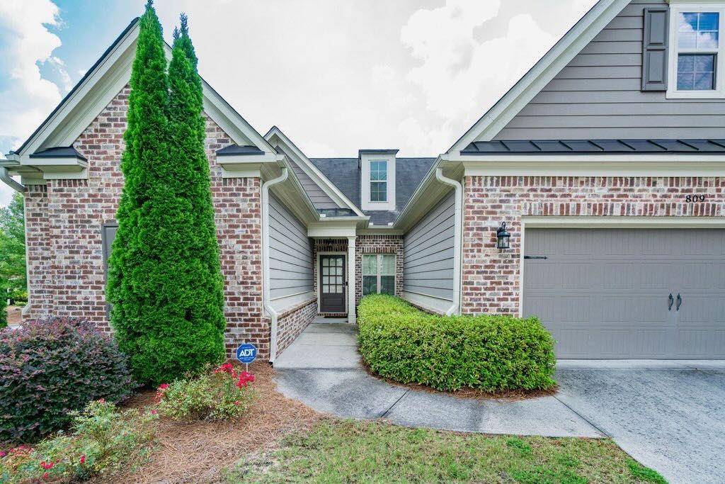 809 Palmetto Moon Road SW