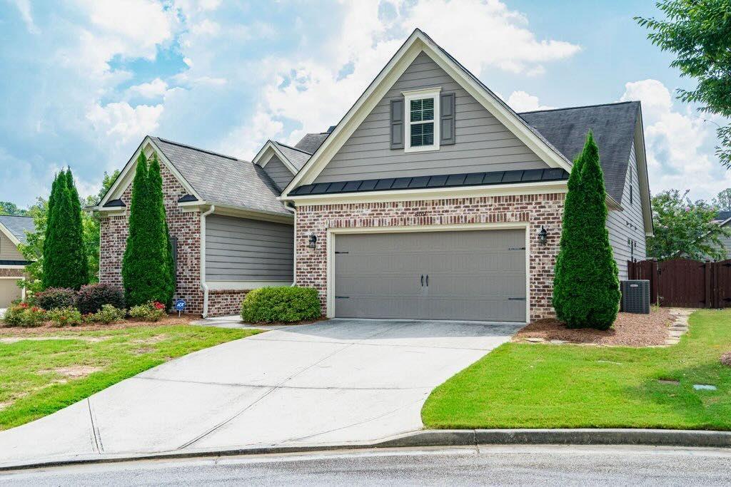 809 Palmetto Moon Road SW