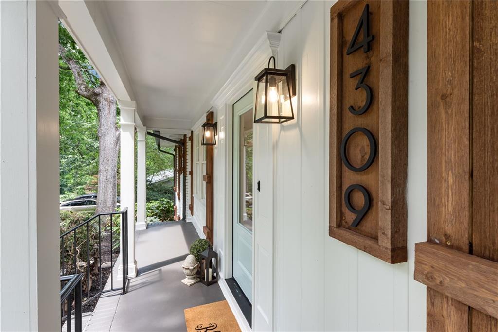 4309 King Valley Drive SE