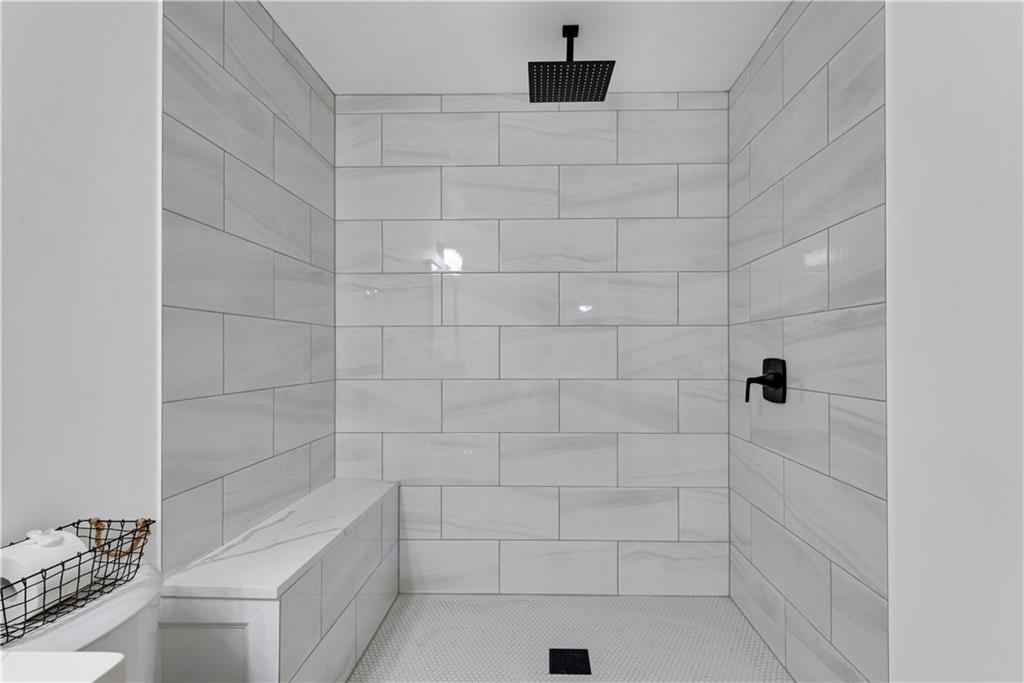 4309 King Valley Drive SE