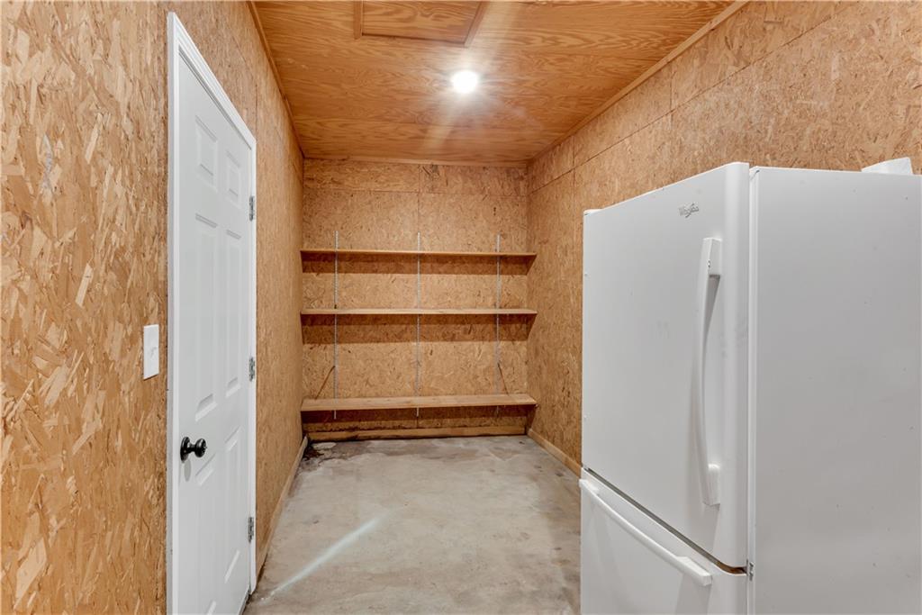 4309 King Valley Drive SE