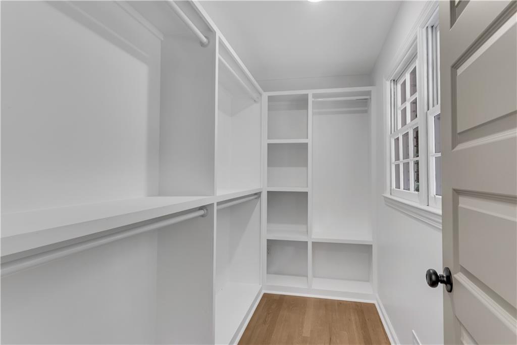 4309 King Valley Drive SE