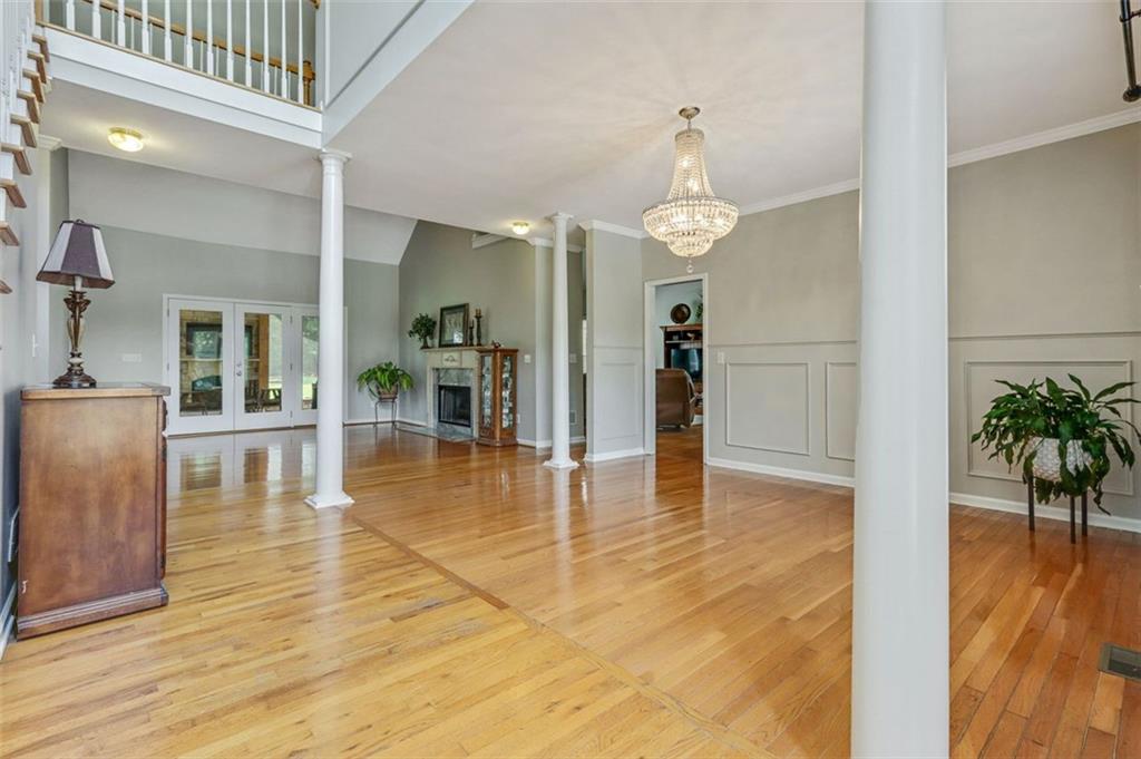 1054 AVERY CREEK Drive