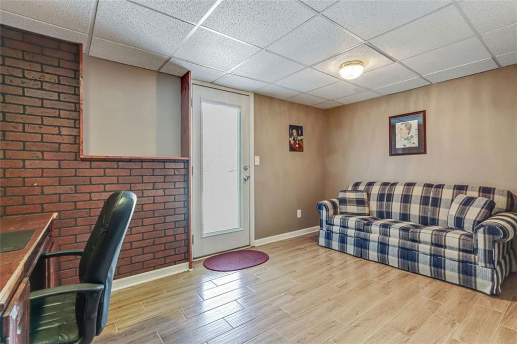 1054 AVERY CREEK Drive