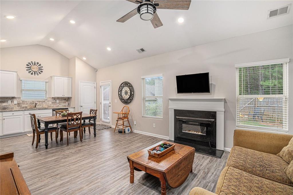 336 SPRUCE CREEK Lane