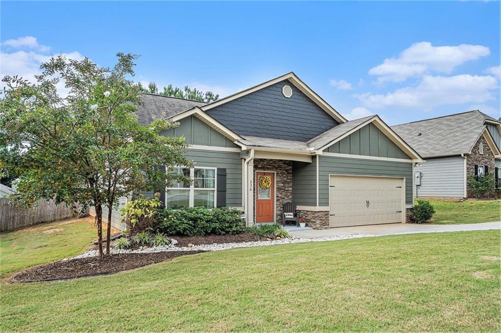 336 SPRUCE CREEK Lane