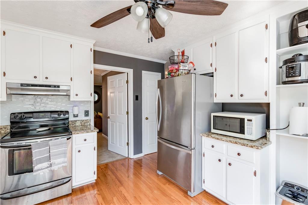 181 BRIGHTON Court SW