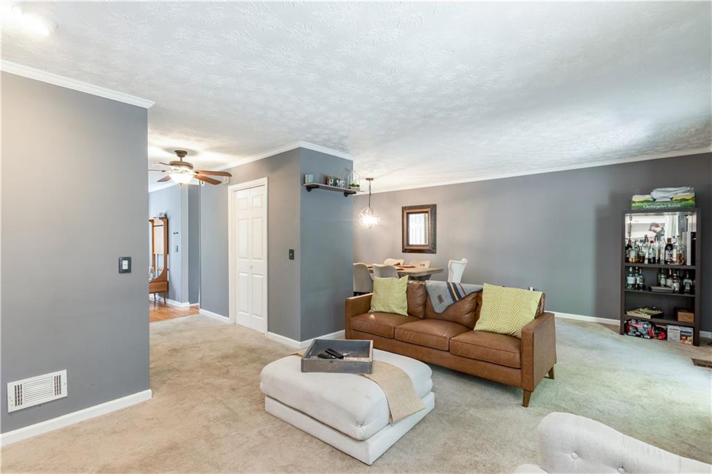 181 BRIGHTON Court SW