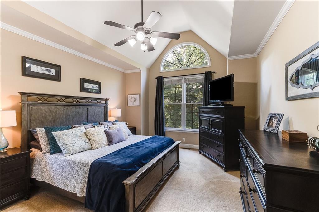 39 Riverwood Glen