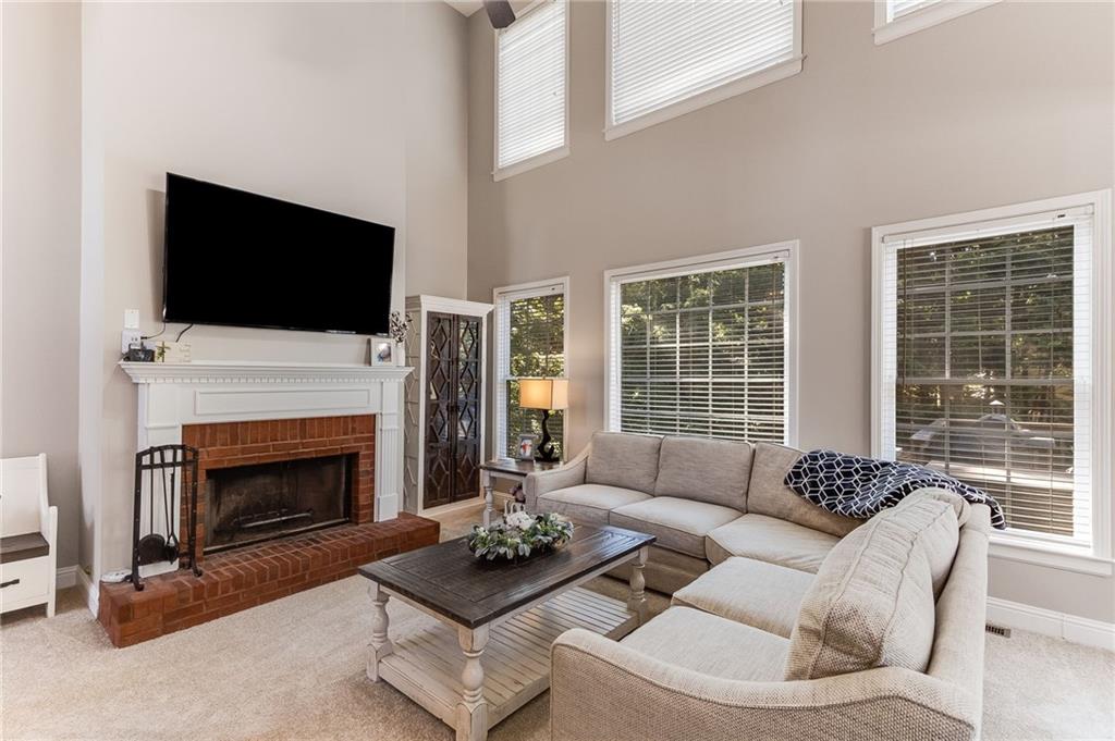 39 Riverwood Glen