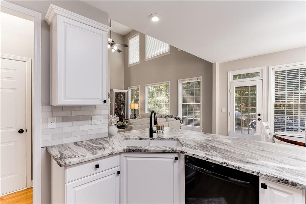 39 Riverwood Glen
