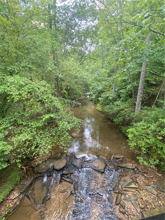 27 Mountain Creek Hollow Drive