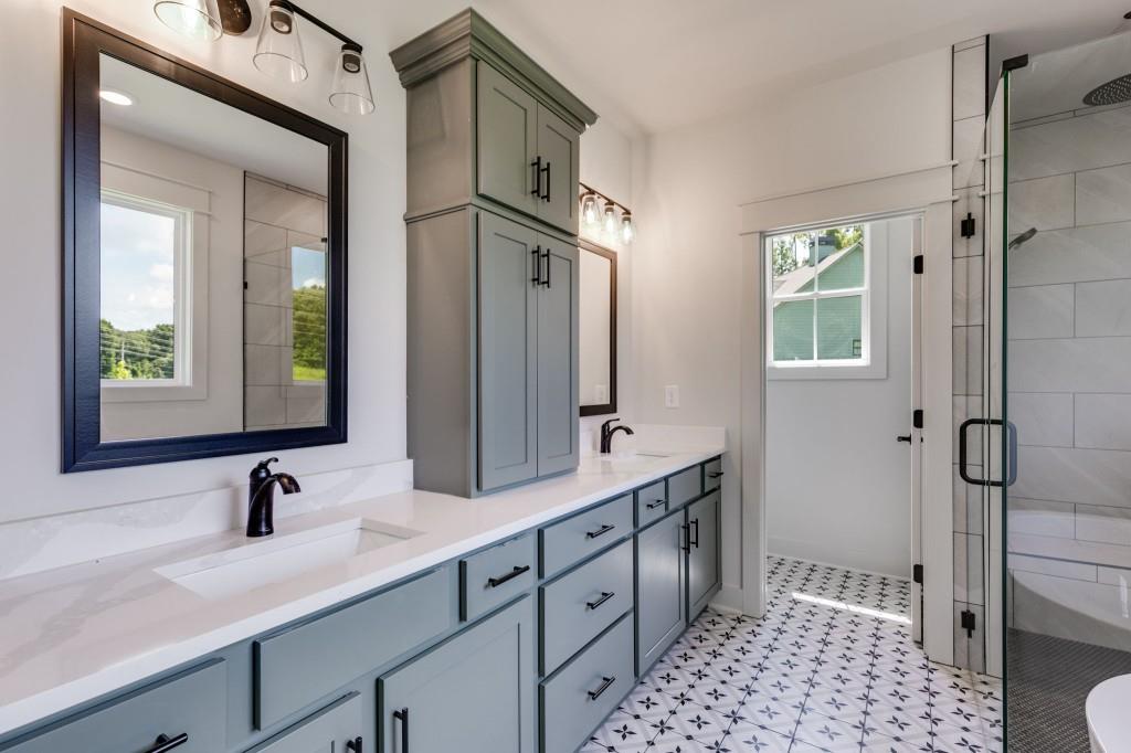 180 Ridgewood Creek Path