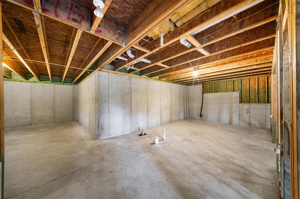 6018 Oakdale Road SE