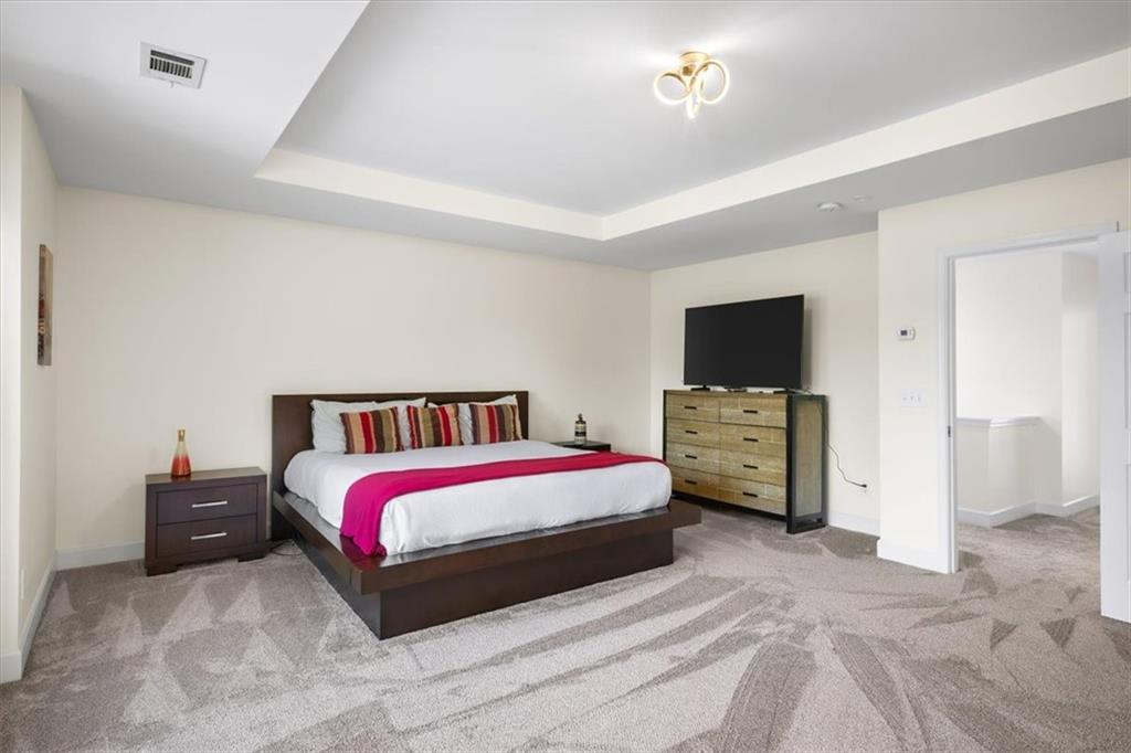 6018 Oakdale Road SE