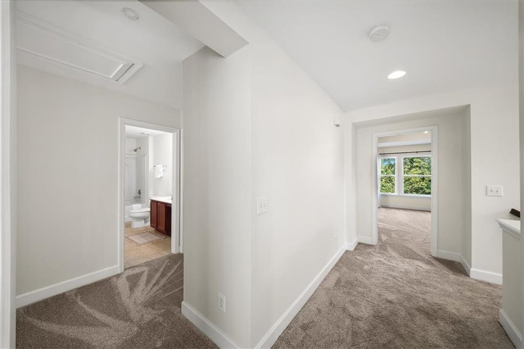 6018 Oakdale Road SE