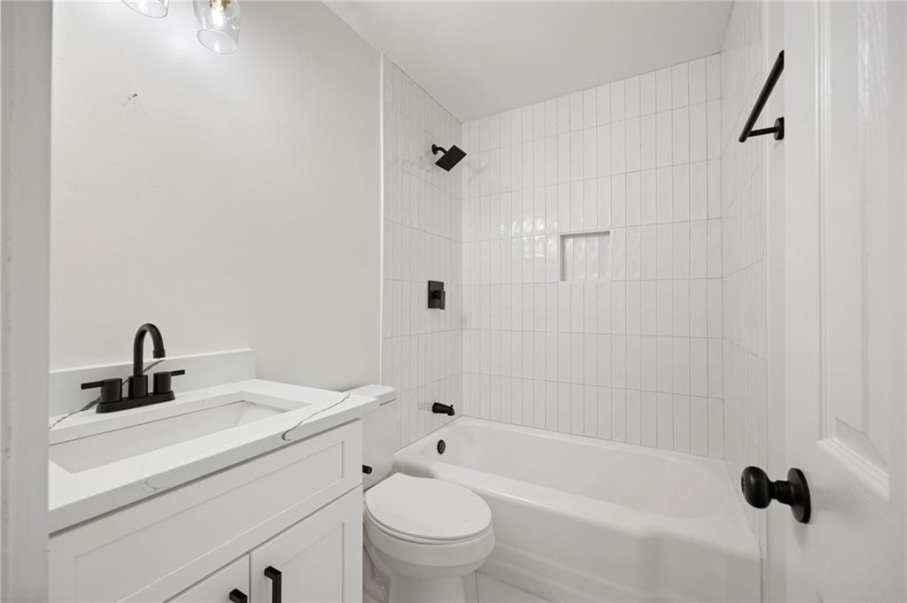 2188 Earwood Drive SW