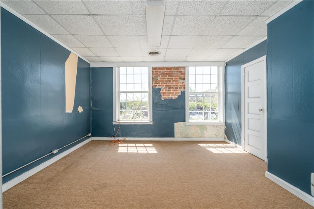 4 Northside Square