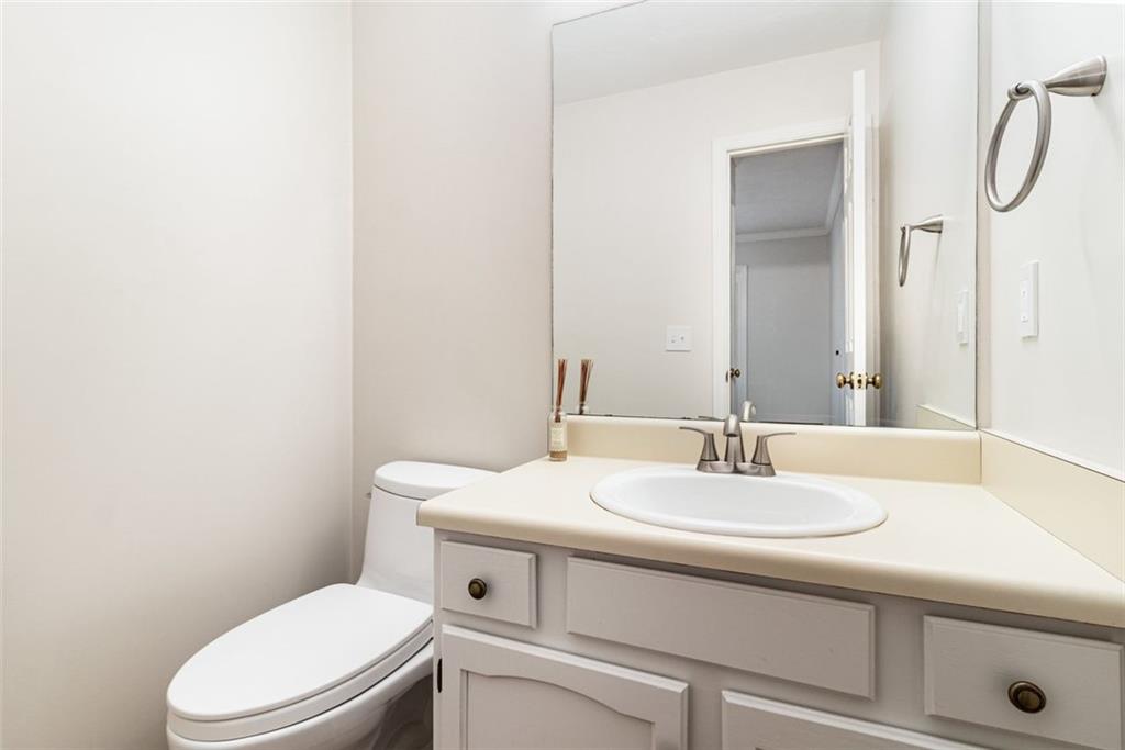 5225 TURTLE CREEK Drive