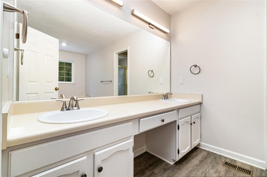 5225 TURTLE CREEK Drive