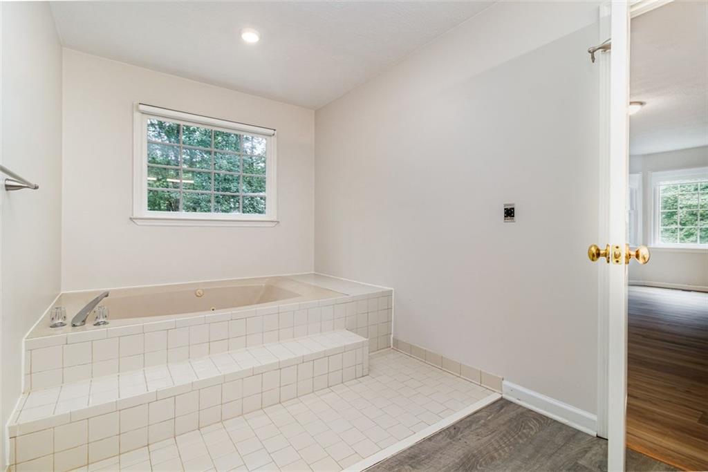 5225 TURTLE CREEK Drive