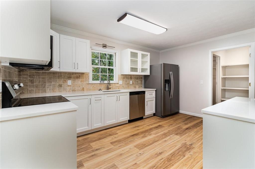 5225 TURTLE CREEK Drive