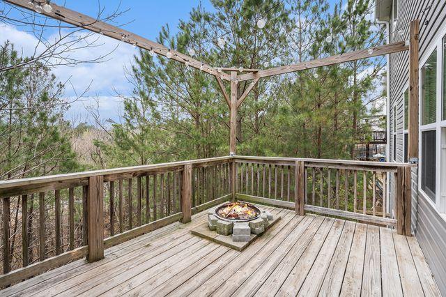 228 Fieldcrest Drive