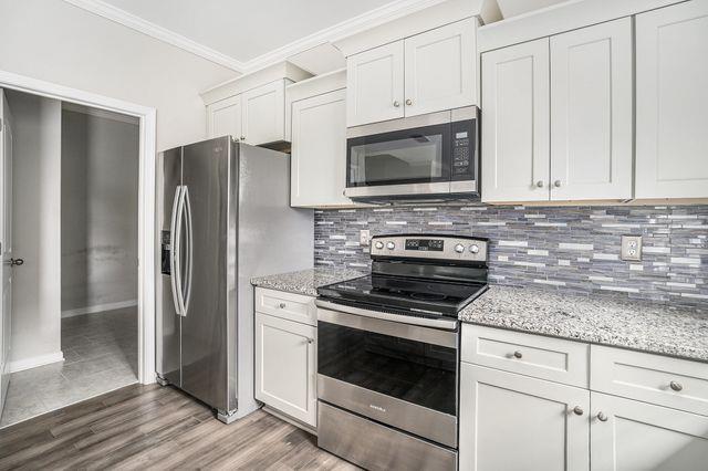 228 Fieldcrest Drive