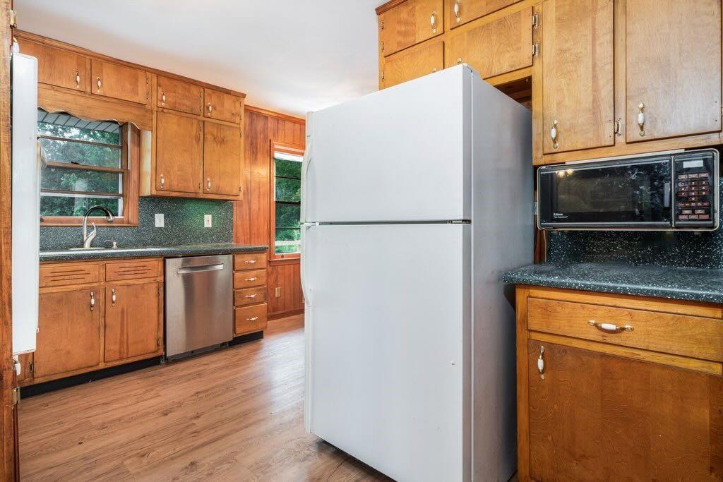 3854 Ridgewood Drive SE