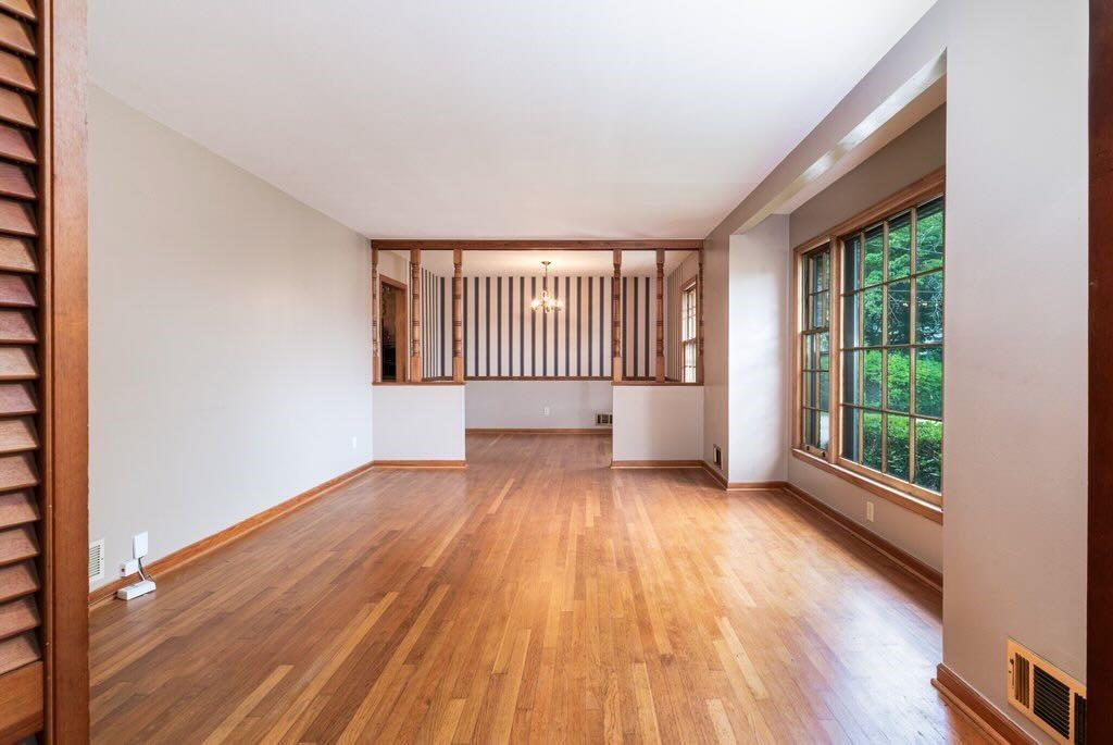 3854 Ridgewood Drive SE