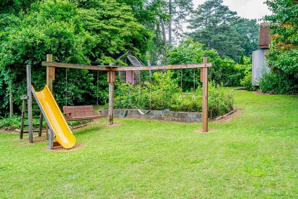 3854 Ridgewood Drive SE