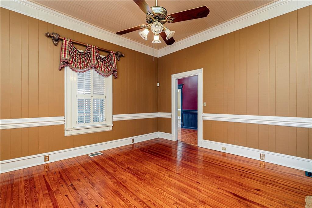 176 Confederate Avenue