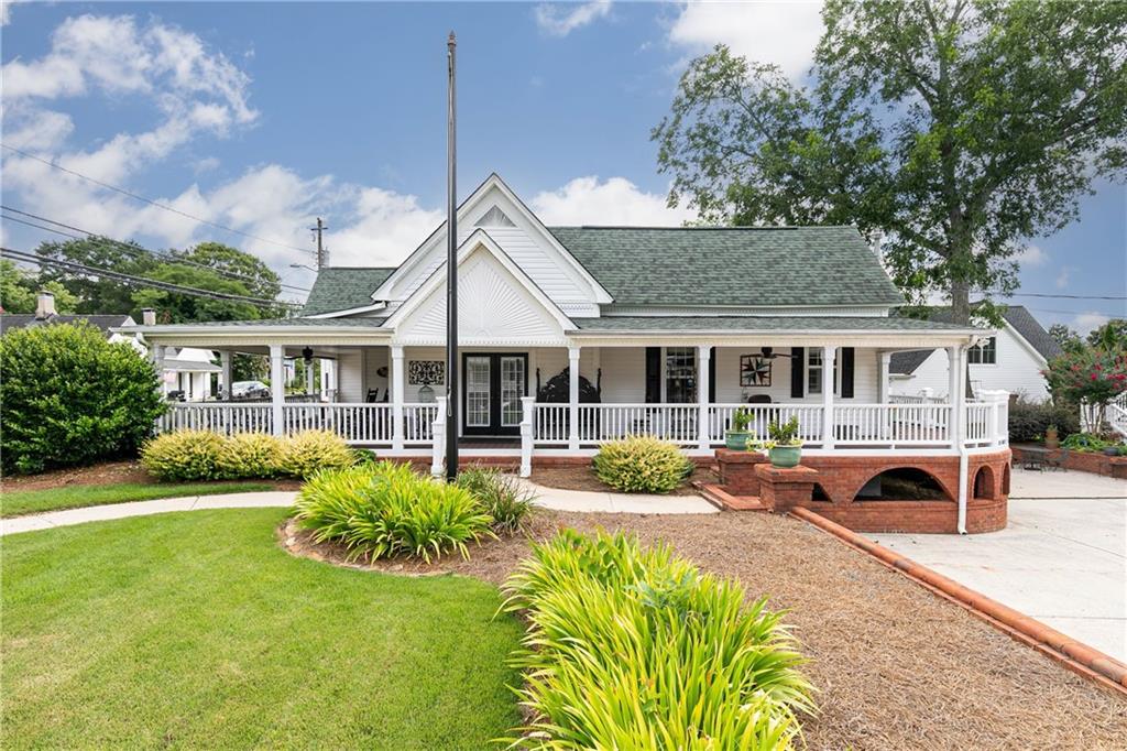 176 Confederate Avenue